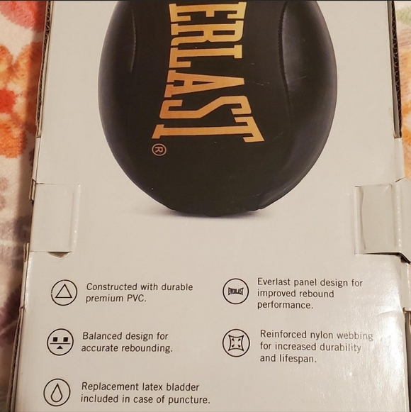 Everlast Black and Gold Elite Speed Bag - Picture 4 of 6